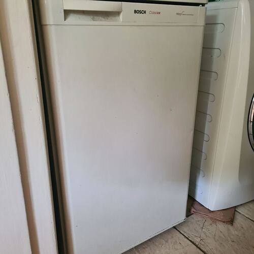 Bosch Freezer Offered : Free